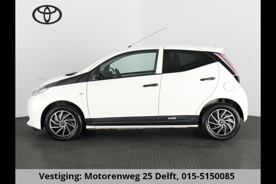 Toyota Aygo 1.0 VVT-i X-FUN STYLE PACK 5-DEURS.ELEKTRISCHE RAMEN.AIRCO.BLUETOOTH.GARANTIE TOT 11-2027