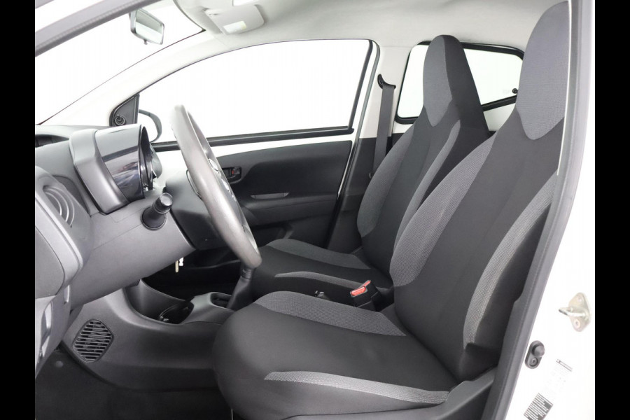 Toyota Aygo 1.0 VVT-i X-FUN STYLE PACK 5-DEURS.ELEKTRISCHE RAMEN.AIRCO.BLUETOOTH.GARANTIE TOT 11-2027