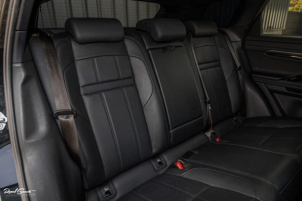 Land Rover Range Rover Evoque 1.5 P300e AWD R-Dynamic S | Panorama dak | Adaptieve cruise | Premium audio | Elektrische stoelen | 360 camera |