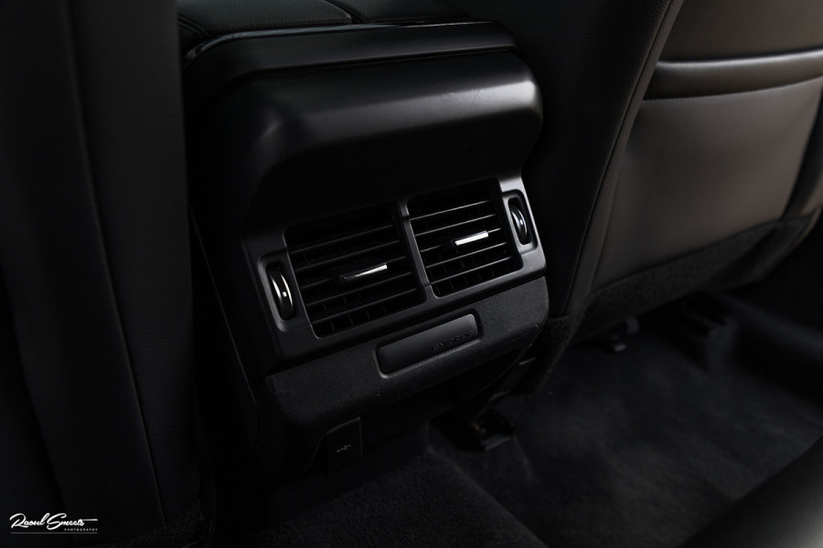 Land Rover Range Rover Evoque 1.5 P300e AWD R-Dynamic S | Panorama dak | Adaptieve cruise | Premium audio | Elektrische stoelen | 360 camera |