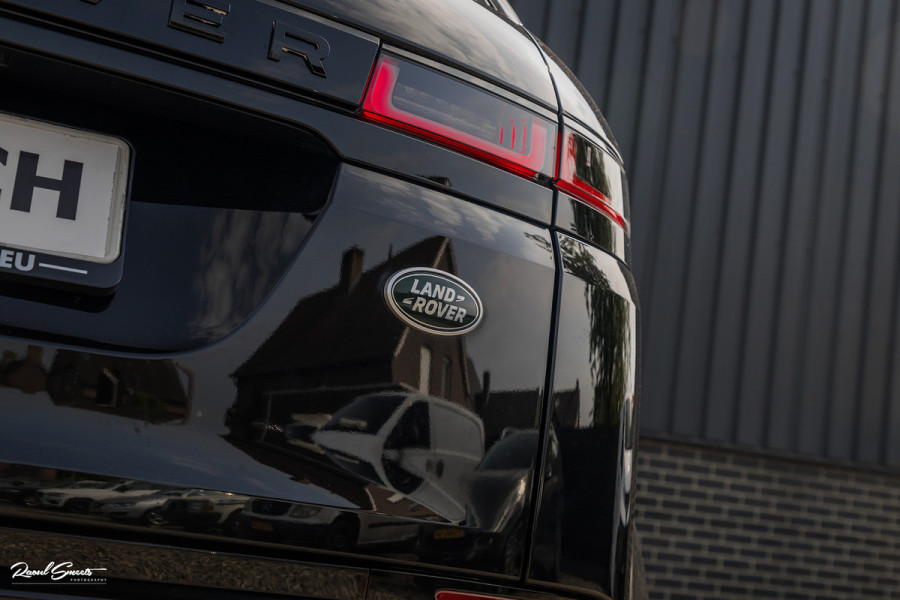 Land Rover Range Rover Evoque 1.5 P300e AWD R-Dynamic S | Panorama dak | Adaptieve cruise | Premium audio | Elektrische stoelen | 360 camera |