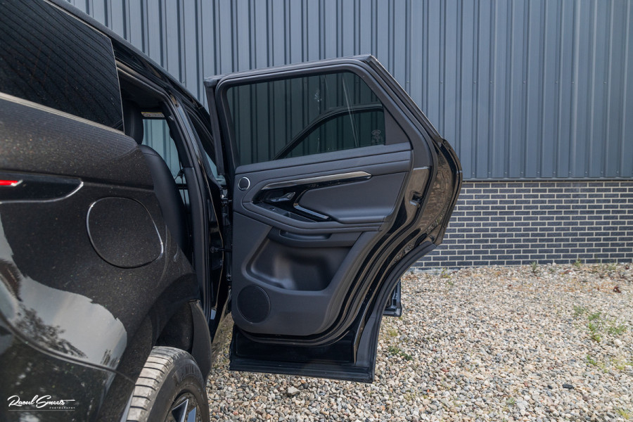 Land Rover Range Rover Evoque 1.5 P300e AWD R-Dynamic S | Panorama dak | Adaptieve cruise | Premium audio | Elektrische stoelen | 360 camera |