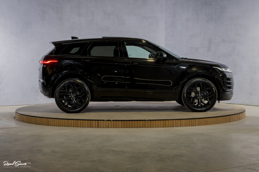 Land Rover Range Rover Evoque 1.5 P300e AWD R-Dynamic SE | Panorama dak | Adaptieve cruise | Apple carplay | 20 inch |