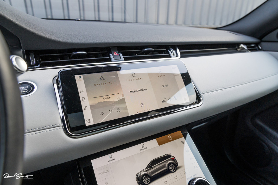 Land Rover Range Rover Evoque 1.5 P300e AWD R-Dynamic SE | Panorama dak | Adaptieve cruise | Apple carplay | 20 inch |
