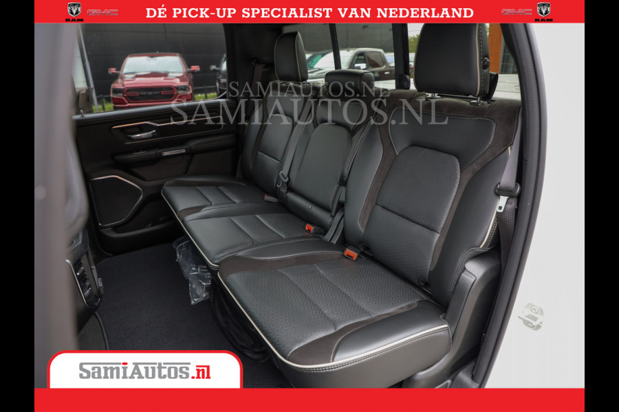 Dodge Ram 1500 Laramie Night | V8 5,7 402HP | Krachtige Hemi | Comfortabele Dubbele Cabine met Royale 5 Zitplaatsen | BPM vrij | Nu Leverbaar uit Voorraad | Voorraad Nr 2015 - 4725