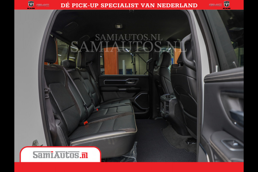 Dodge Ram 1500 Laramie Night | V8 5,7 402HP | Krachtige Hemi | Comfortabele Dubbele Cabine met Royale 5 Zitplaatsen | BPM vrij | Nu Leverbaar uit Voorraad | Voorraad Nr 2015 - 4725