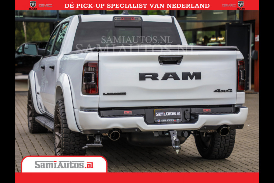 Dodge Ram 1500 Laramie Night | V8 5,7 402HP | Krachtige Hemi | Comfortabele Dubbele Cabine met Royale 5 Zitplaatsen | BPM vrij | Nu Leverbaar uit Voorraad | Voorraad Nr 2015 - 4725