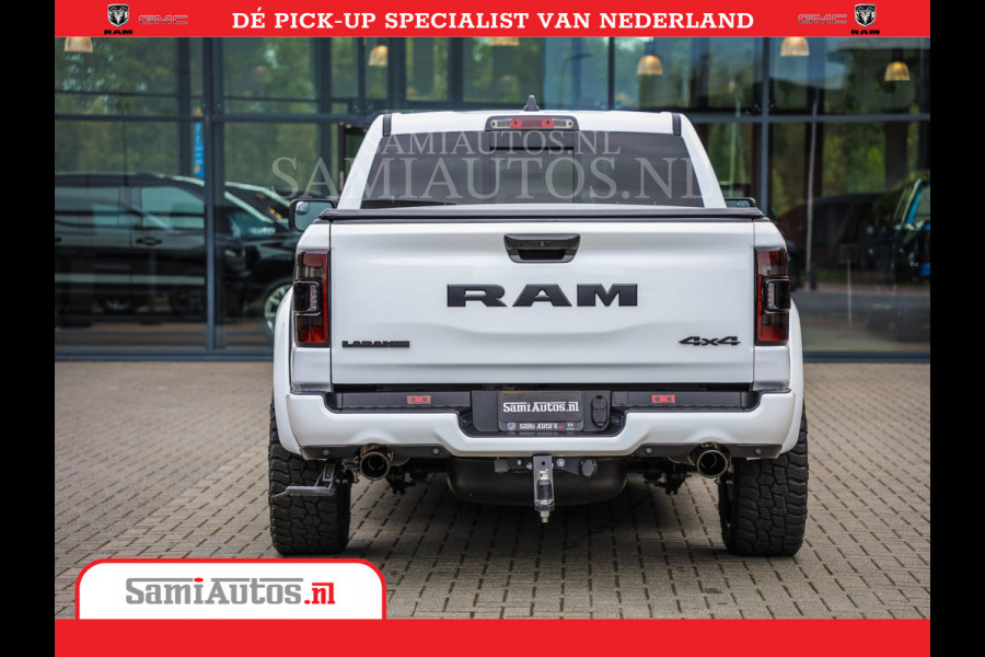 Dodge Ram 1500 Laramie Night | V8 5,7 402HP | Krachtige Hemi | Comfortabele Dubbele Cabine met Royale 5 Zitplaatsen | BPM vrij | Nu Leverbaar uit Voorraad | Voorraad Nr 2015 - 4725