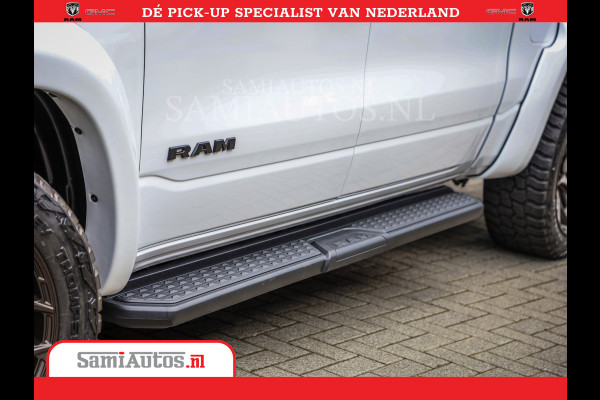 Dodge Ram 1500 Laramie Night | V8 5,7 402HP | Krachtige Hemi | Comfortabele Dubbele Cabine met Royale 5 Zitplaatsen | BPM vrij | Nu Leverbaar uit Voorraad | Voorraad Nr 2015 - 4725