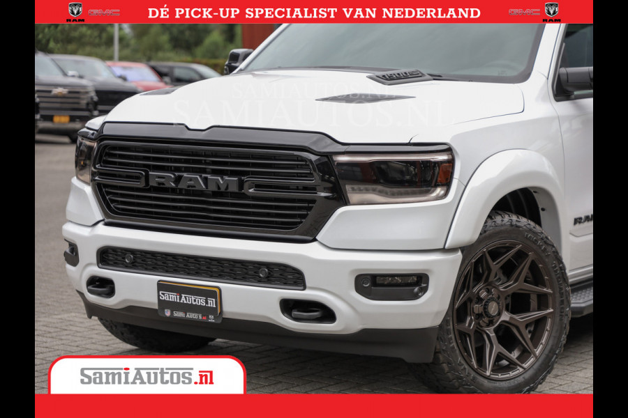 Dodge Ram 1500 Laramie Night | V8 5,7 402HP | Krachtige Hemi | Comfortabele Dubbele Cabine met Royale 5 Zitplaatsen | BPM vrij | Nu Leverbaar uit Voorraad | Voorraad Nr 2015 - 4725