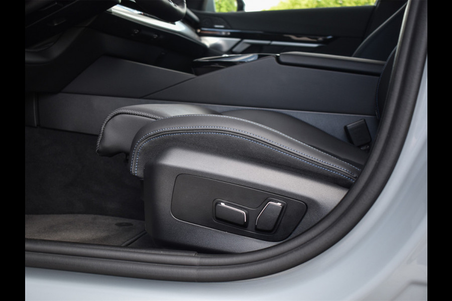 BMW 5 Serie Touring 530e xDrive M Sport | DRIVING ASS. PLUS | HARMAN KARDON | ELEKTR. TREKHAAK | ACHTERUITRIJ CAMERA | AMBIANCE VERLICHTING
