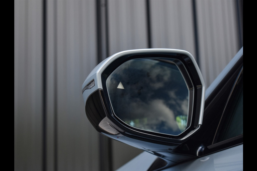 BMW 5 Serie Touring 530e xDrive M Sport | DRIVING ASS. PLUS | HARMAN KARDON | ELEKTR. TREKHAAK | ACHTERUITRIJ CAMERA | AMBIANCE VERLICHTING