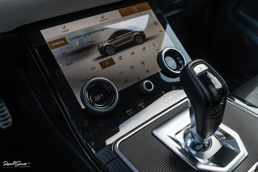 Land Rover Range Rover Evoque 1.5 P300e AWD R-Dynamic SE | Panorama dak | Adaptieve cruise | Apple carplay | 20 inch |