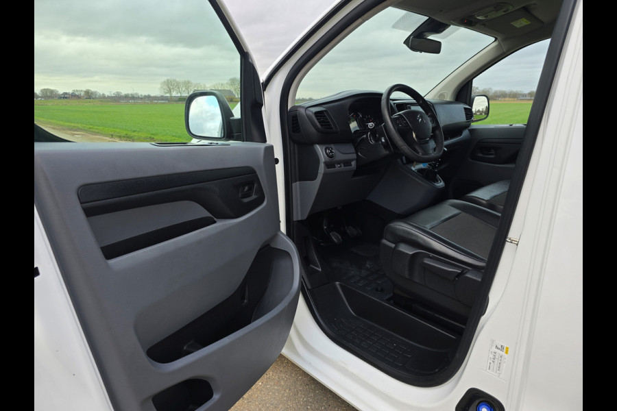 Citroën Jumpy 2.0 BlueHDI 120 M Club L2 H1 - 120 Pk - Euro 6 - Navi - ParkeerCamera - AppleCarplay AndroidAuto