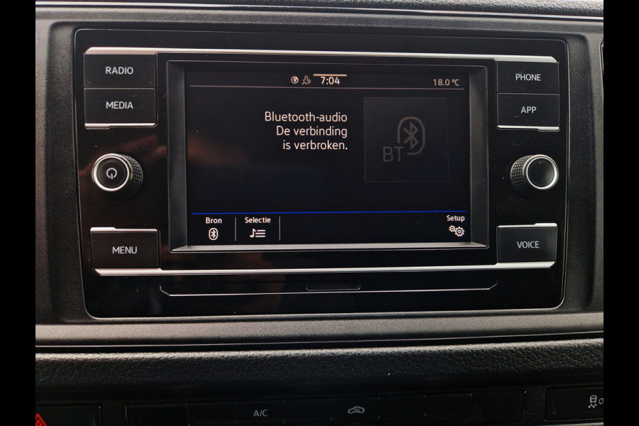 Volkswagen Crafter 35 2.0 TDI L4H3 - 140 Pk - Euro 6 - ParkeerCamera - Airco - AppleCarplay AndroidAuto