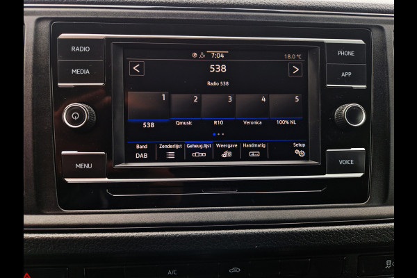 Volkswagen Crafter 35 2.0 TDI L4H3 - 140 Pk - Euro 6 - ParkeerCamera - Airco - AppleCarplay AndroidAuto