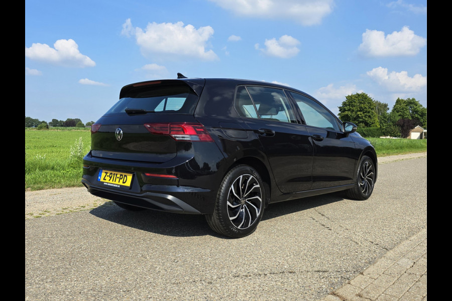 Volkswagen Golf 1.5 TSI - 130 Pk - Euro 6 - ACC - Navi - AppleCarplay AndroidAuto