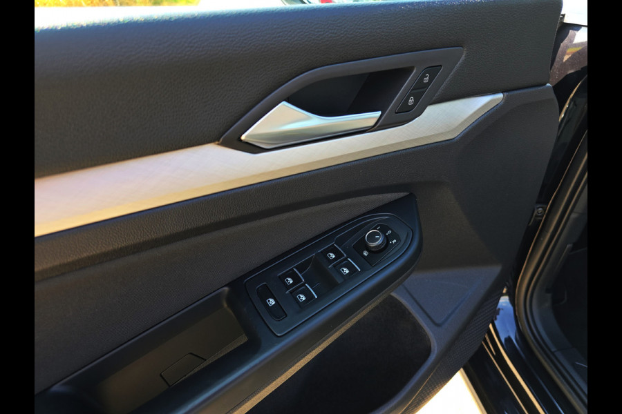 Volkswagen Golf 1.5 TSI - 130 Pk - Euro 6 - ACC - Navi - AppleCarplay AndroidAuto