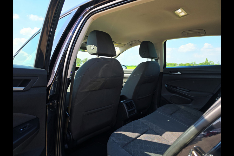 Volkswagen Golf 1.5 TSI - 130 Pk - Euro 6 - ACC - Navi - AppleCarplay AndroidAuto