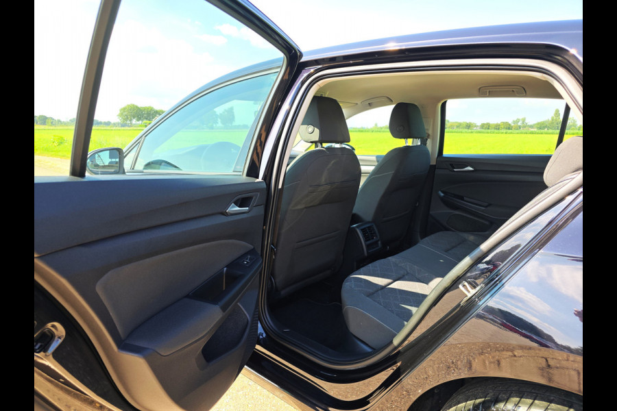 Volkswagen Golf 1.5 TSI - 130 Pk - Euro 6 - ACC - Navi - AppleCarplay AndroidAuto