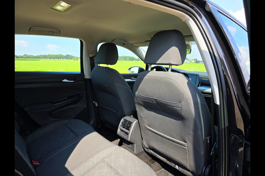Volkswagen Golf 1.5 TSI - 130 Pk - Euro 6 - ACC - Navi - AppleCarplay AndroidAuto