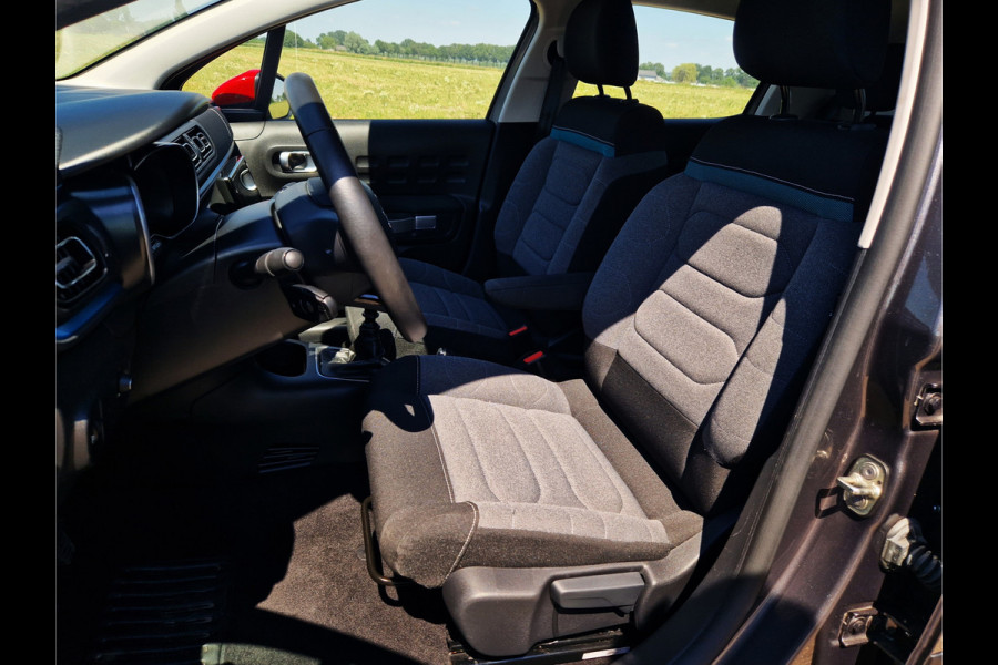Citroën C3 1.2 PureTech C-Series - 110 Pk - Euro 6 - Navi - AppleCarplay AndroidAuto - Climate Control