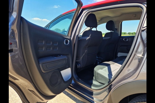 Citroën C3 1.2 PureTech C-Series - 110 Pk - Euro 6 - Navi - AppleCarplay AndroidAuto - Climate Control
