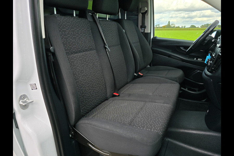 Mercedes-Benz Vito 116 CDI Lang L2 H1 - 160 Pk - Euro 6 - AUTOMAAT - Navi - ParkeerCamera - StoelVerwarming