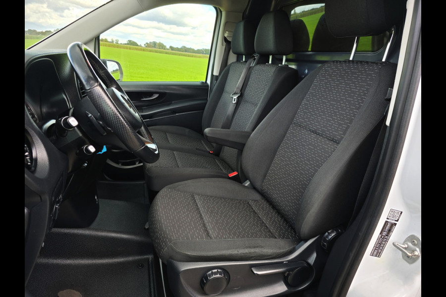 Mercedes-Benz Vito 116 CDI Lang L2 H1 - 160 Pk - Euro 6 - AUTOMAAT - Navi - ParkeerCamera - StoelVerwarming