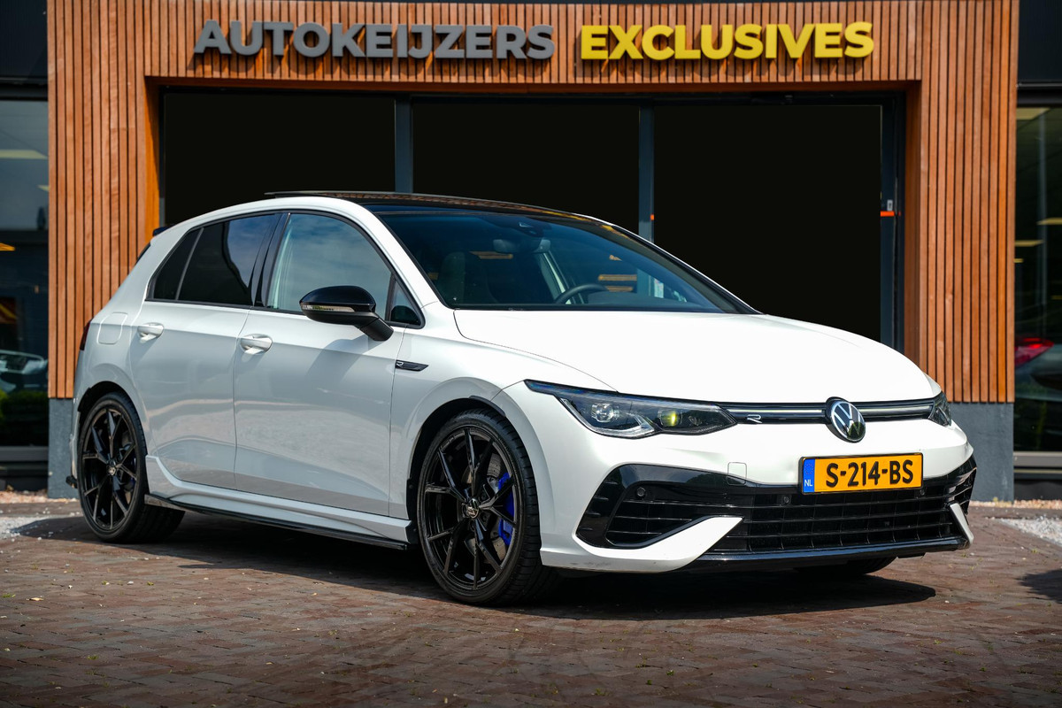 Volkswagen Golf 2.0 TSI R 4Motion Panodak Maxton Camera DAB+ ACC Decat Dode Hoek Stuurverw. Alcantara Volkswagen Golf 2.0 TSI R 4Motion Panodak Maxton Camera DAB+ ACC Decat Dode Hoek Stuurverw. Alcantara