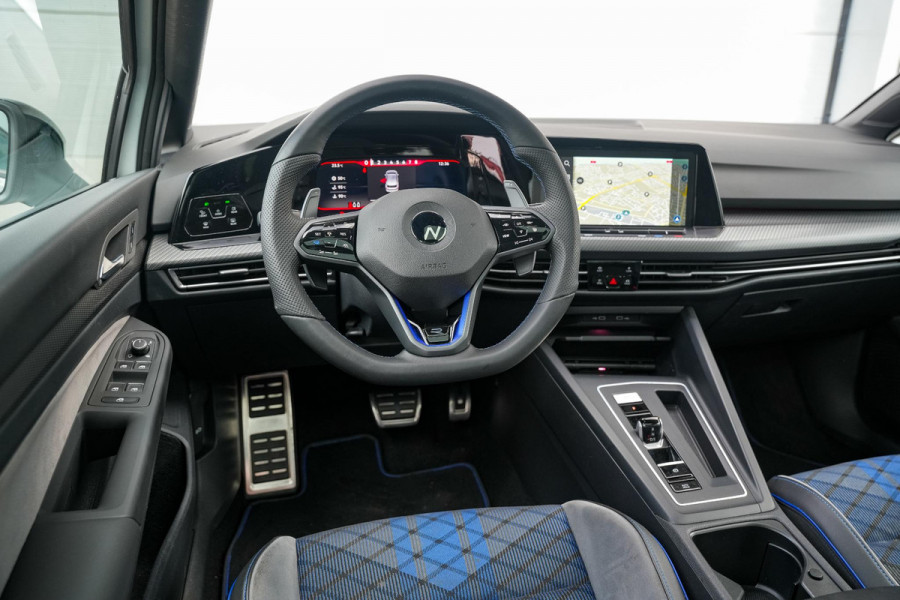 Volkswagen Golf 2.0 TSI R 4Motion Panodak Maxton Camera DAB+ ACC Decat Dode Hoek Stuurverw. Alcantara