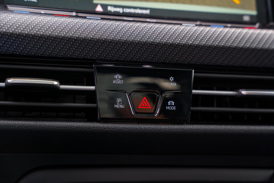 Volkswagen Golf 2.0 TSI R 4Motion Panodak Maxton Camera DAB+ ACC Decat Dode Hoek Stuurverw. Alcantara