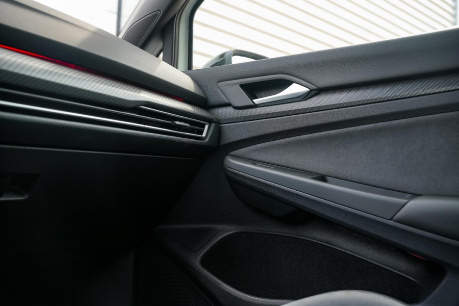 Volkswagen Golf 2.0 TSI R 4Motion Panodak Maxton Camera DAB+ ACC Decat Dode Hoek Stuurverw. Alcantara