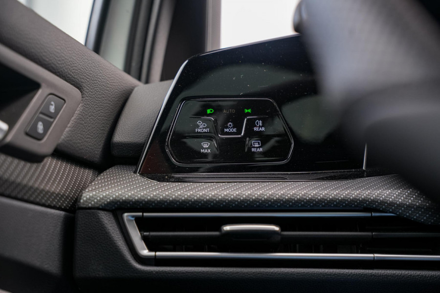 Volkswagen Golf 2.0 TSI R 4Motion Panodak Maxton Camera DAB+ ACC Decat Dode Hoek Stuurverw. Alcantara