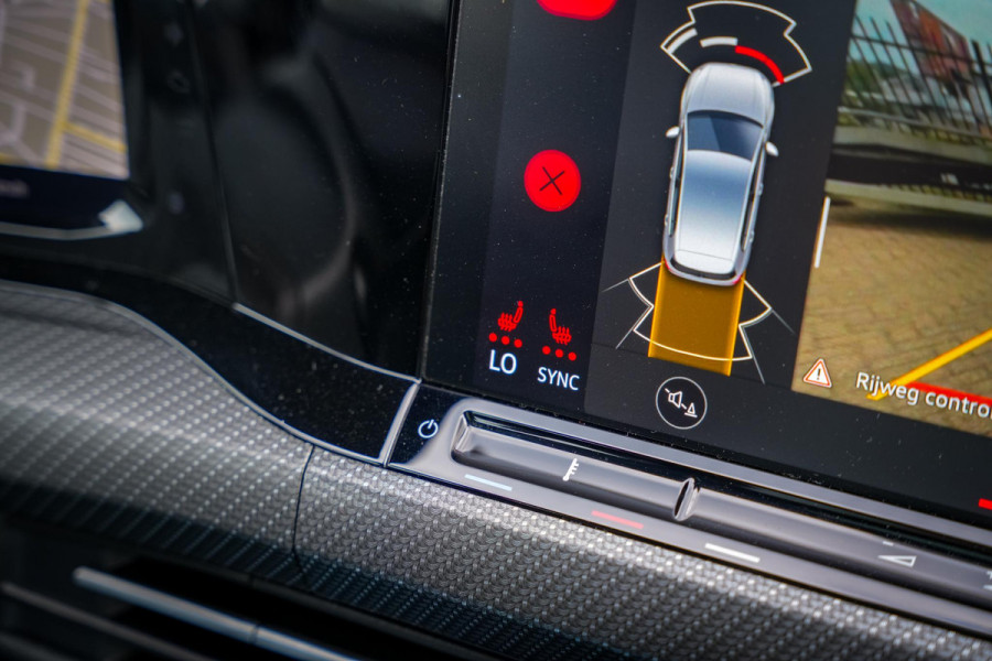 Volkswagen Golf 2.0 TSI R 4Motion Panodak Maxton Camera DAB+ ACC Decat Dode Hoek Stuurverw. Alcantara