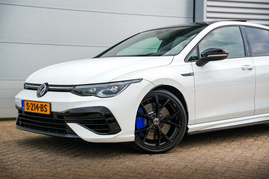 Volkswagen Golf 2.0 TSI R 4Motion Panodak Maxton Camera DAB+ ACC Decat Dode Hoek Stuurverw. Alcantara