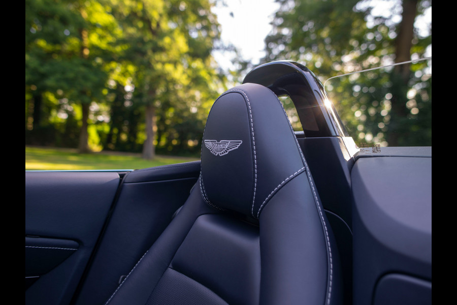 Aston Martin Vantage Roadster 4.0 V8 | Premium audio | 360 cam | Q-color | Caribbean Blue Pearl
