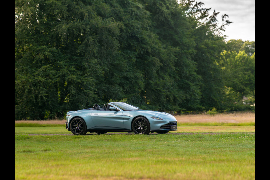 Aston Martin Vantage Roadster 4.0 V8 | Premium audio | 360 cam | Q-color | Caribbean Blue Pearl