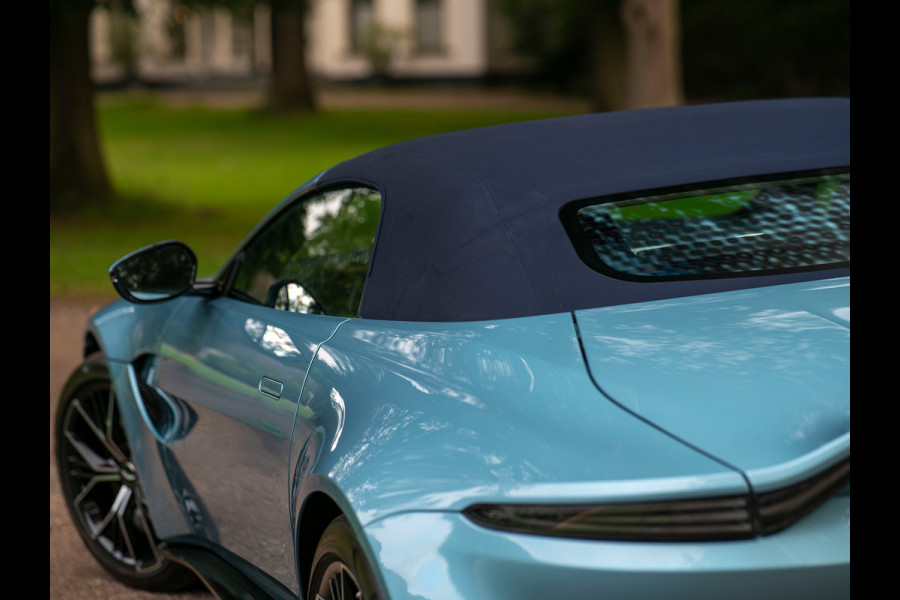 Aston Martin Vantage Roadster 4.0 V8 | Premium audio | 360 cam | Q-color | Caribbean Blue Pearl