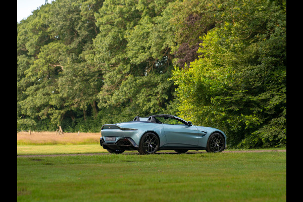 Aston Martin Vantage Roadster 4.0 V8 | Premium audio | 360 cam | Q-color | Caribbean Blue Pearl