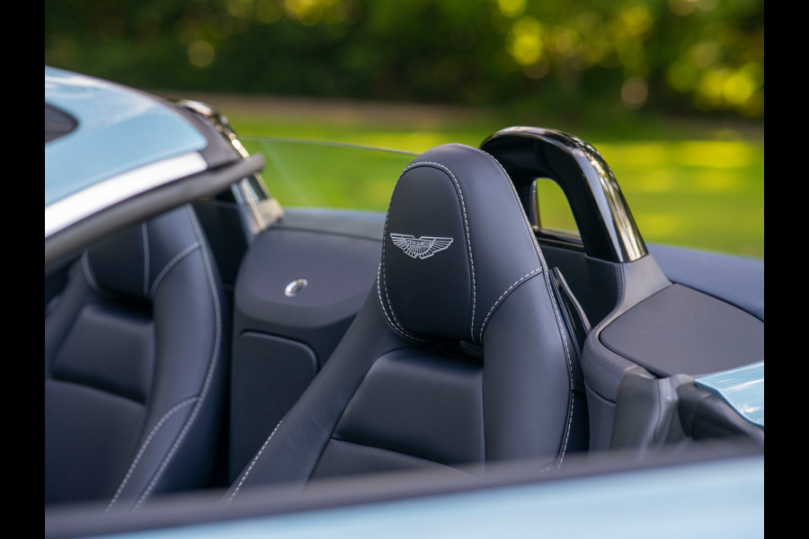 Aston Martin Vantage Roadster 4.0 V8 | Premium audio | 360 cam | Q-color | Caribbean Blue Pearl