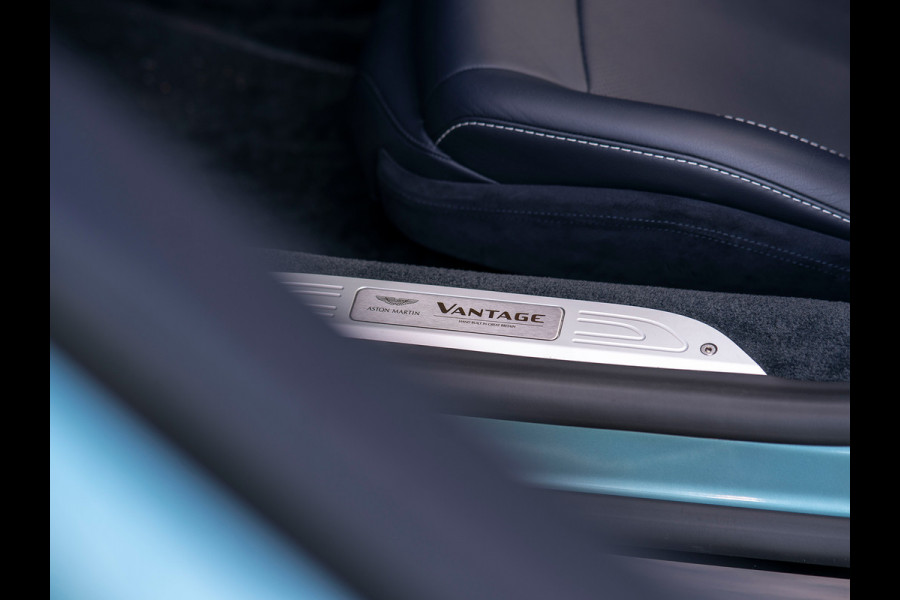 Aston Martin Vantage Roadster 4.0 V8 | Premium audio | 360 cam | Q-color | Caribbean Blue Pearl
