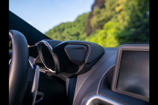 Aston Martin Vantage Roadster 4.0 V8 | Premium audio | 360 cam | Q-color | Caribbean Blue Pearl