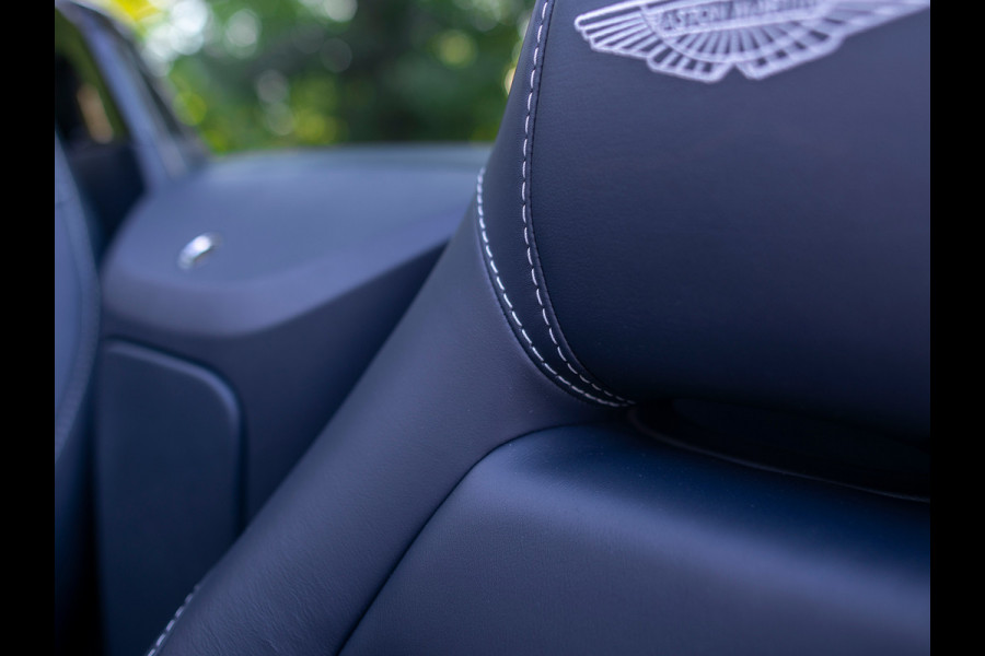 Aston Martin Vantage Roadster 4.0 V8 | Premium audio | 360 cam | Q-color | Caribbean Blue Pearl