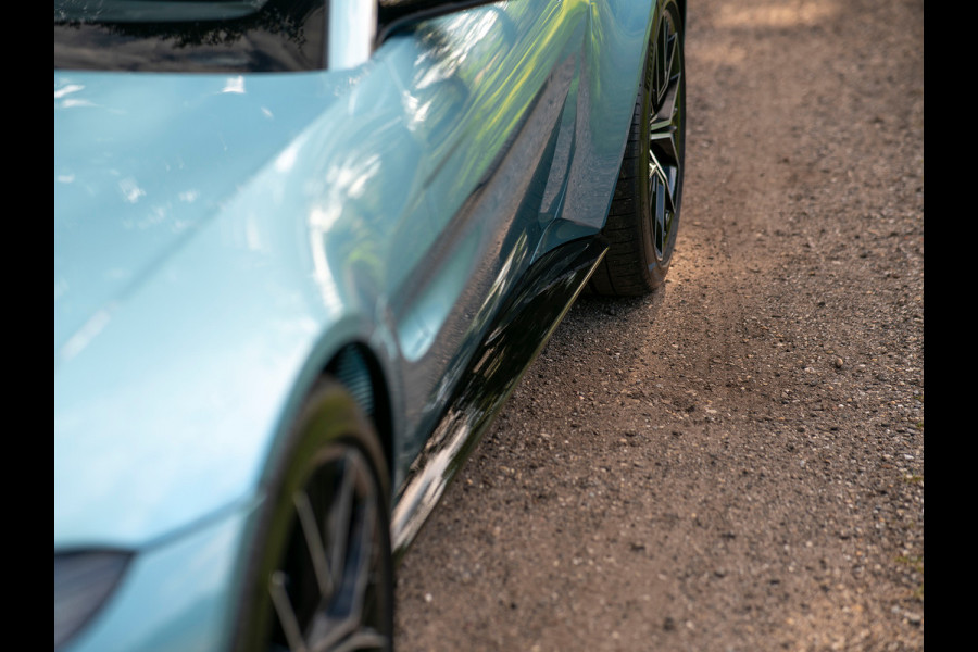 Aston Martin Vantage Roadster 4.0 V8 | Premium audio | 360 cam | Q-color | Caribbean Blue Pearl