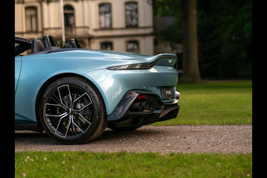 Aston Martin Vantage Roadster 4.0 V8 | Premium audio | 360 cam | Q-color | Caribbean Blue Pearl