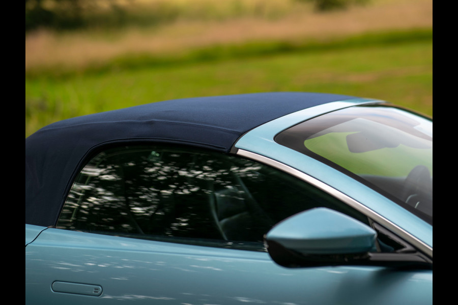 Aston Martin Vantage Roadster 4.0 V8 | Premium audio | 360 cam | Q-color | Caribbean Blue Pearl