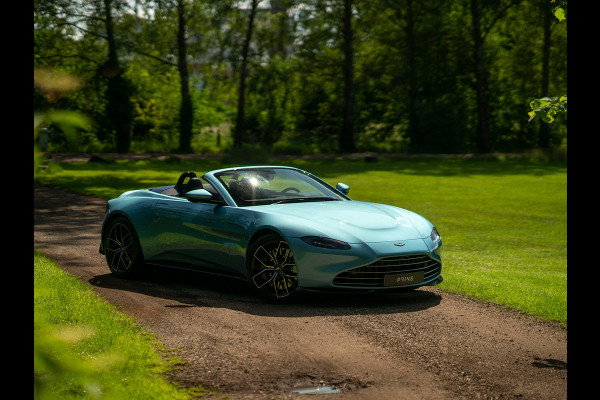 Aston Martin Vantage Roadster 4.0 V8 | Premium audio | 360 cam | Q-color | Caribbean Blue Pearl