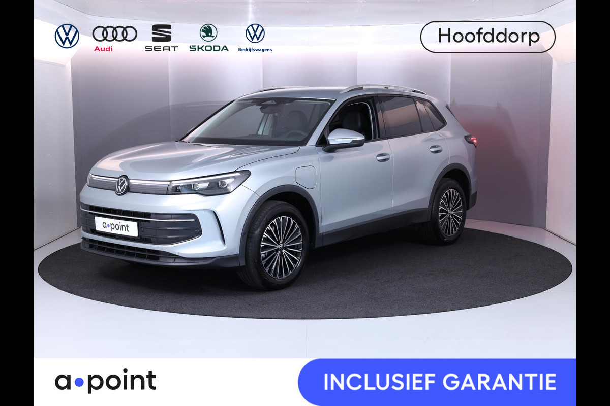 Volkswagen Tiguan 1.5 eHybrid Life PHEV 204PK | Assistentie pakket | Stoelverwarming voor+achter | 18"Lm velgen | Volkswagen Tiguan 1.5 eHybrid Life PHEV 204PK | Assistentie pakket | Stoelverwarming voor+achter | 18"Lm velgen |