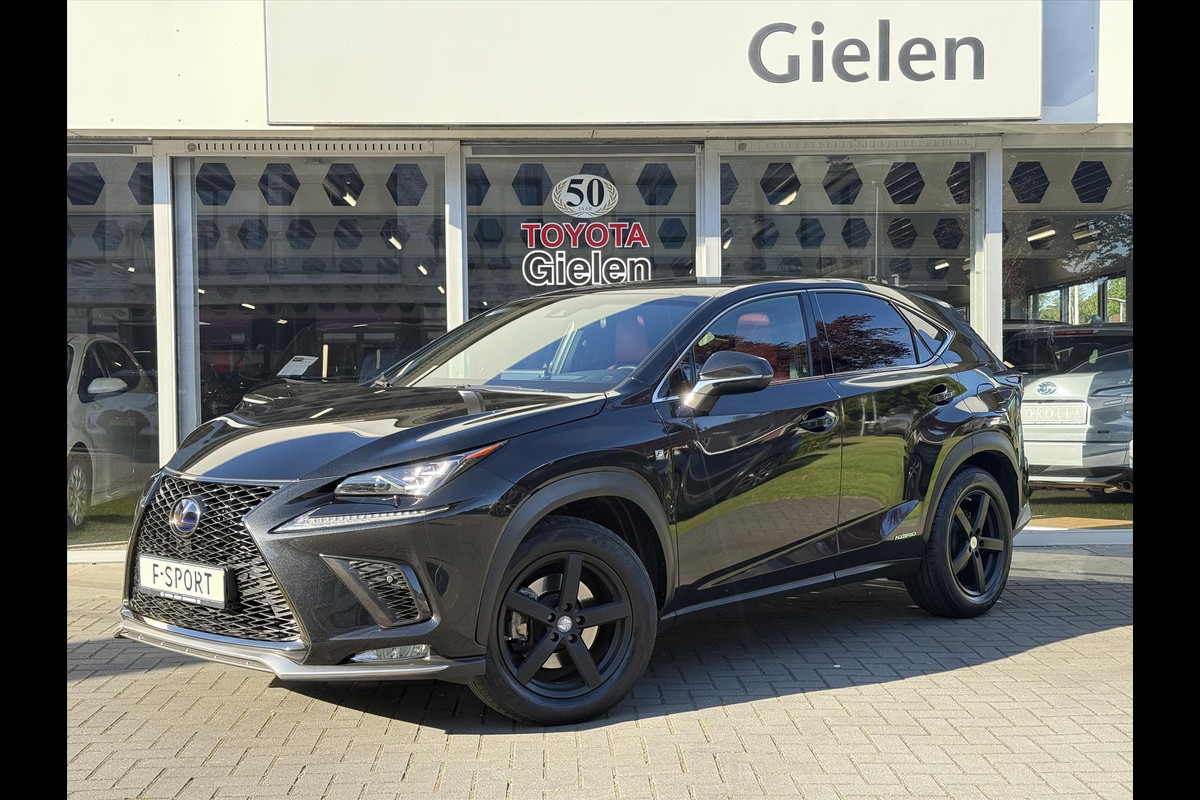Lexus NX 300h AWD F Sport Line | Trekhaak, Panoramadak, Facelift, Leer, Stoelverwarming, Head up display, Dodehoekherkenning, 1500KG Trek Lexus NX 300h AWD F Sport Line | Trekhaak, Panoramadak, Facelift, Leer, Stoelverwarming, Head up display, Dodehoekherkenning, 1500KG Trek